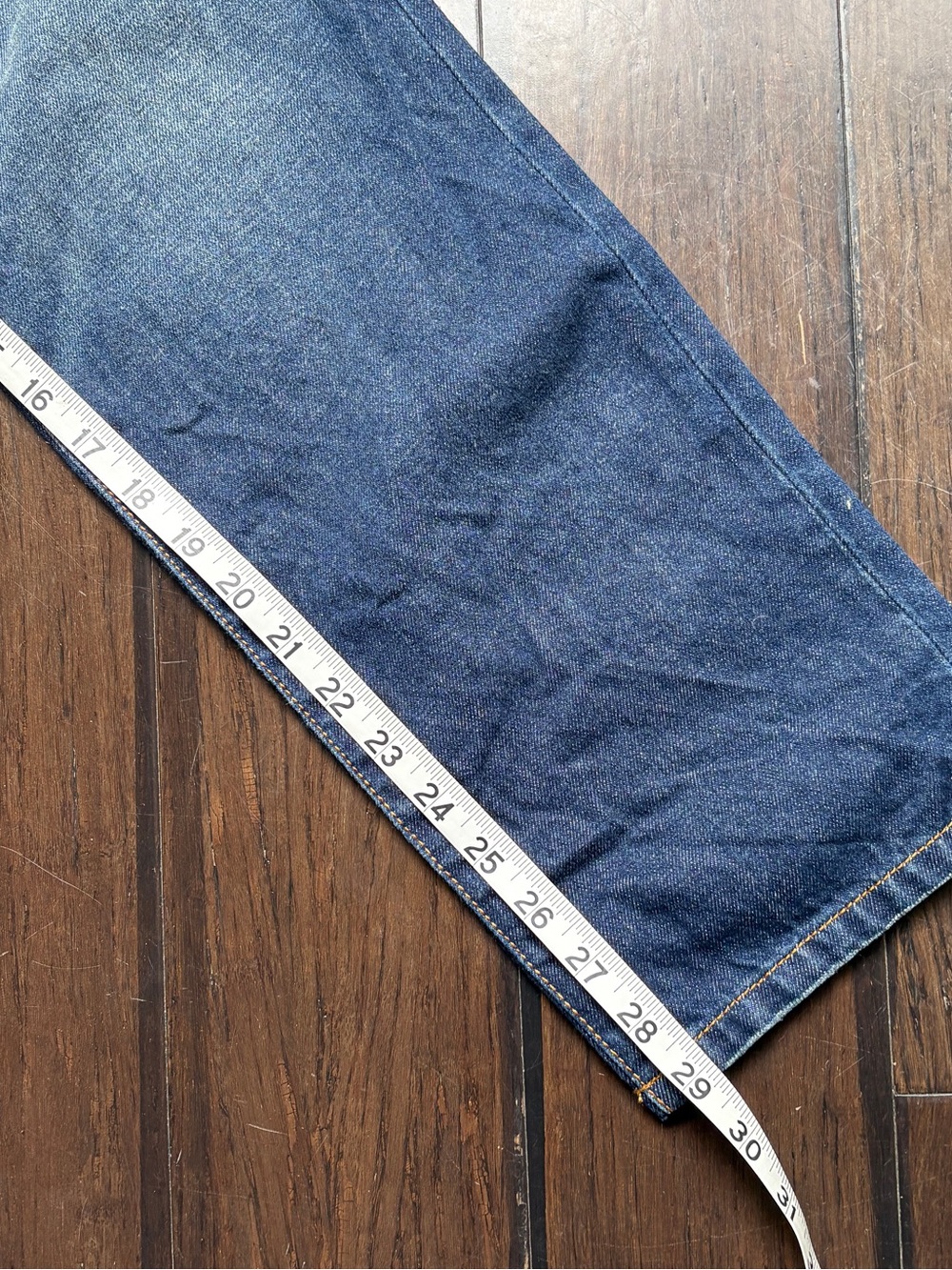 cabi Women's Straight Malibu Jeans 8 fall old money classic mom-jeans timeless - Picture 8 of 12